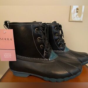 Serra Women’s winter boots size 8 brand new with tags, size 8